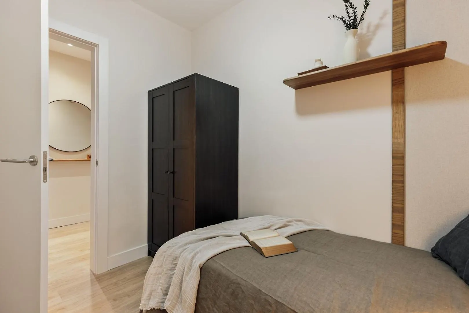 Apartment Yaz - 2 Bedrooms And Balcony In El Putxet Barcelona